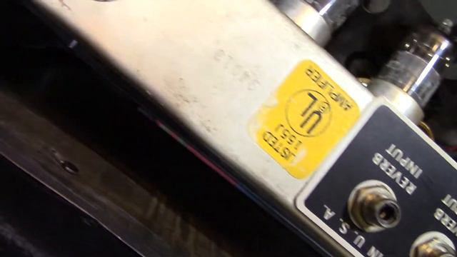 How to get a stubborn/ stuck chassis out of a vintage Fender amp смотреть онлайн