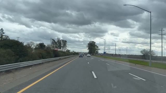 Жена пытается поругаться по дороге на аукцион / Сколько потратили и Что мы купили в этот раз смотреть онлайн