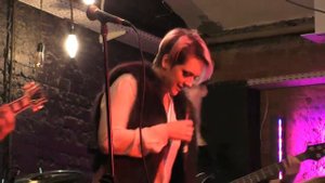 Анна Лукоянова - Кто? (десять минут любви)