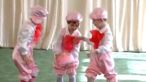 Танец поросят в детском саду