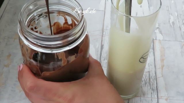 Chocolate cake pops in mold - easy cake pop recipe from scratch смотреть онлайн