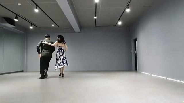 "Soltada" "Milonguea del Ayer" Arbol y Bosque Tango Clases - Nuevo смотреть онлайн