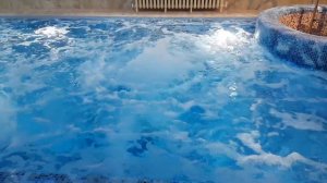 Работа аэромассажа в бассейне