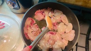 ГОТОВИМ САЛАТ. Как приготовить печень кролика ? Теплый салат из печени кролика и батат. #еда #зож