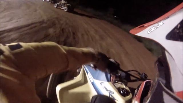 VINTAGE Suzuki LT250R V.S. Flat Track 450R’s!! Rips SO Hard & Handles AMAZING! 421TT Round 4 смотреть онлайн