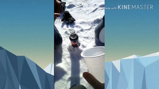 Эксперимент кола+ментос зимой кола замерзла