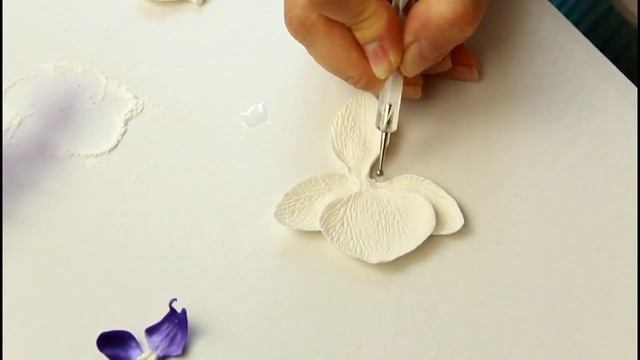 Мастер-класс: Брошь с орхидеями из полимерной глины FIMO/polymer clay tutorial смотреть онлайн