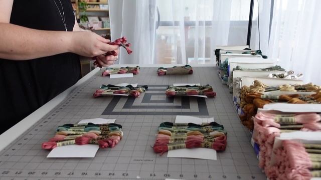 Packing 1500 DMC Threads for April's Thread Club | Studio Vlog #02 | Embroidery Small Business смотреть онлайн