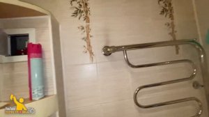 Сантехнический люк в ванной комнате. Зачем столько?