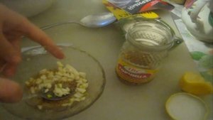 Запекаем курицу в пряном маринаде французская горчица, мед и лимон  Хрустящая корочка