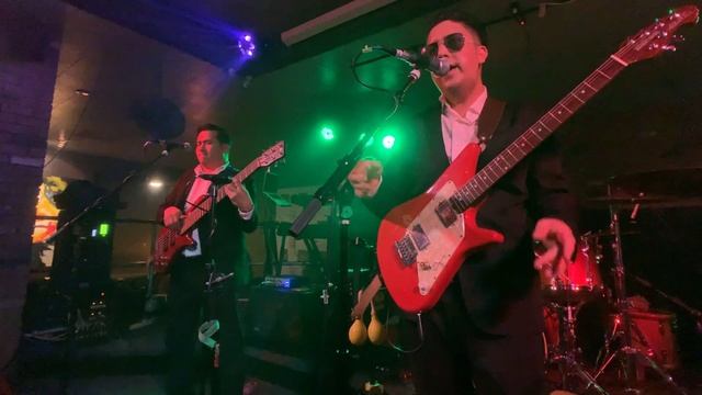 Camisa Negra- Juanes (La Marcha Cover) смотреть онлайн