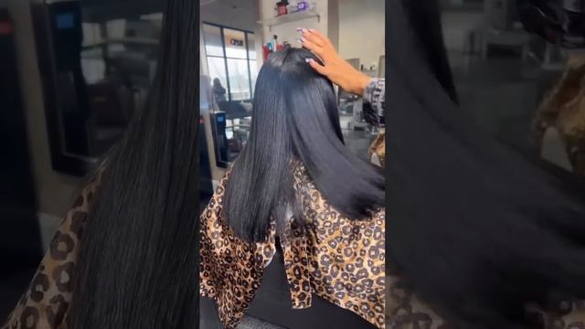 Soo her hair was cut into a chin length bob a little over a year ago and guess what happened… смотреть онлайн