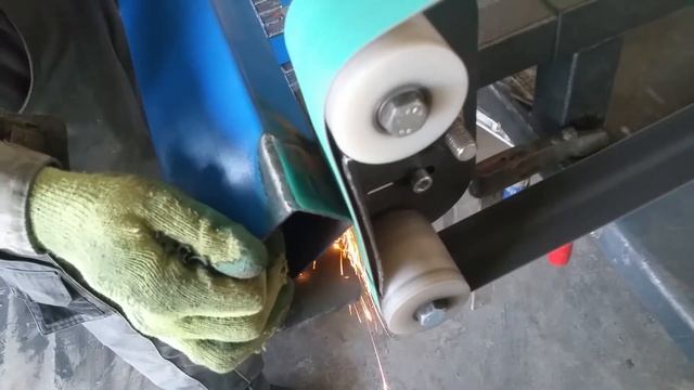 Tračna brusilica, belt grinder, beltschleifer смотреть онлайн