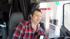 ЗА такой РАБОТОЙ едут В США Работа и будни Дальнобоя по США