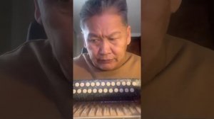 Как узнать сколько голосов у гармони?