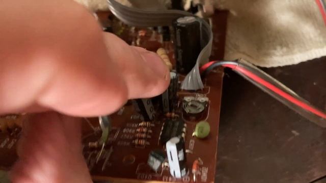 Tried To Fix a Chinese Tape Player And Made It Worse, Uh Oh! - Amateur Repair Time FAIL! смотреть онлайн