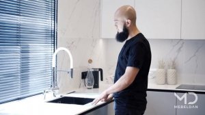 Кухня гостиная 35 м2. Спроектирована для не частого приготовления, при этом имеет хороший функциона