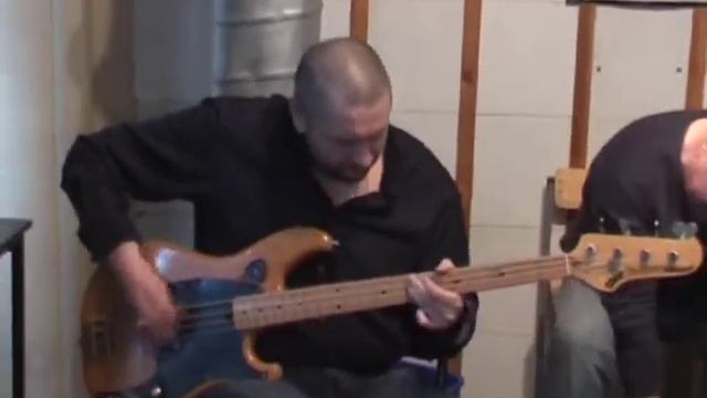 Тайм-Аут - Работа в студии - Запись басовых партий смотреть онлайн