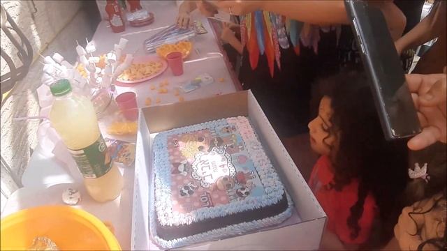 День рождения в купальнике! смотреть онлайн