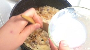 КАК ПРИГОТОВИТЬ КАРАМЕЛЬ ИЗ 10% СЛИВОК. Простой и бюджетный рецепт!