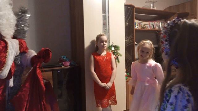 Дед мороз на новый год. (31.12.22) смотреть онлайн