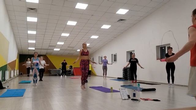 Фитнес-тренировки Югорск/Советский смотреть онлайн