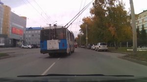 2015-10-02 Троллейбус разогнался