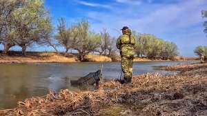 БЕШЕНЫЙ КЛЁВ КАРАСЯ! Жирные караси НА ПОПЛАВОК! Поход на байдарках.