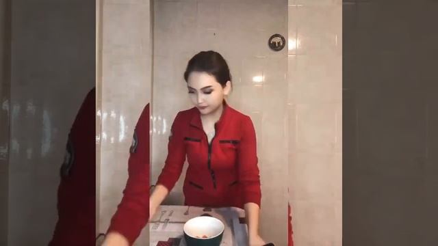 Готовим маклюбе DYI. Салтанат Урисбаева смотреть онлайн