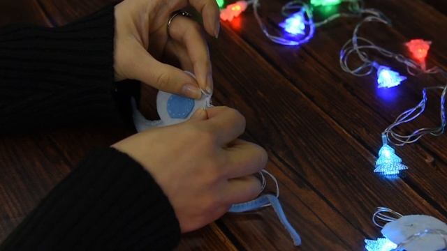 Новогодний DIY Мастер-класс Как сшить мышку-ёлочную игрушку из фетра своими руками смотреть онлайн