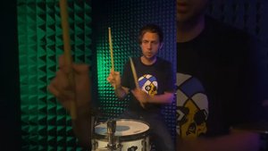 Как играть техникой Up-Down?Играем техникой up-down(вверх-вниз)на барабане. Учимся этой техники.