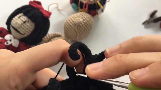 Patrón muñeca amigurumi MAFALDA | Parte 3 | Pelo | pdf ? смотреть онлайн