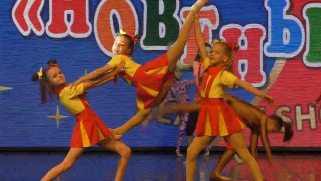 Everyone dances! Incendiary dance of all participants at the final of the reality show "Newcomers". смотреть онлайн