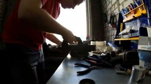 Запрессовка подшипника в сальник Husqvarna 350