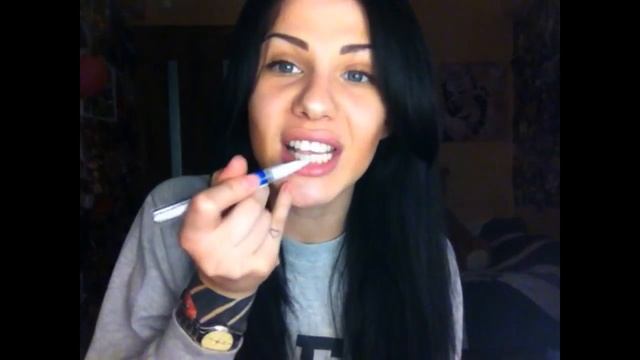 Видео Отзыв Карандаш для отбеливания зубов Dazzling White Professional