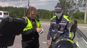 Сотрудники ГИБДД напоминают о безопасности на дорогах