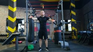 ТОП 3 упражнений на грудные мышцы с помощью петель TRX