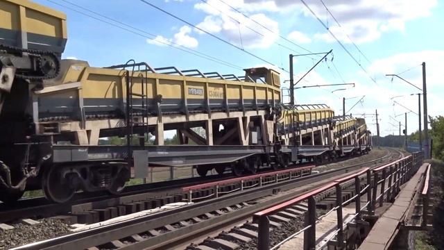 Электровоз 2эс6"Синара" №716 с Ремонтным Поездом смотреть онлайн