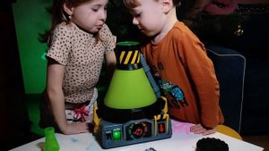 Набор юного химика по созданию боевой акулы-мутанта? Обзор и распаковка Beast Lab