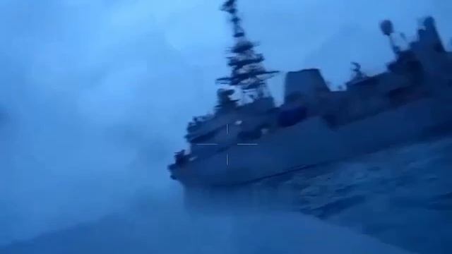 Видео атаки на корабль «Иван Хурс» с морского беспилотника