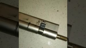 Замена личинки multlock в двери union.