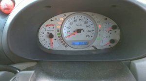 Обзор Nissan Tino Ниссан Тино