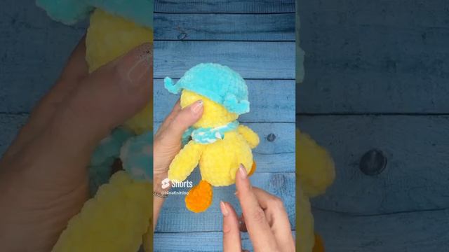 Уточка 🐥 #вяжуназаказ #вязаниеигрушек #amigurumi #вяжемигрушки #handmade