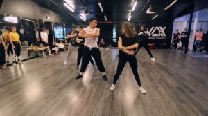 MAD LOVE SEAN PAUL - DELPHINE LEMAITRE AND AMALIA SALLE DANCE CLASS