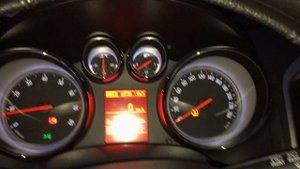Датчик света и дождя Opel Astra J.
