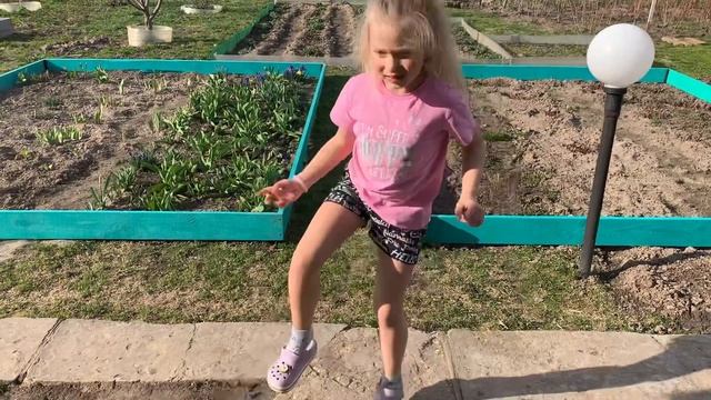 ТАНЦУЕМ ВЕСЕЛО И ЗАДОРНО!