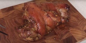 Рулет рулька, рецепт)