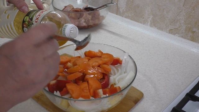 Горячее блюдо в духовке. Вкусно и без хлопот!