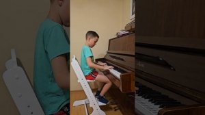 Этюд 3, К.Черни. Играет Марк 9 лет