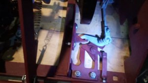 Пресс подборщик Киргизстан. Завершение сборки вязальной машинки.